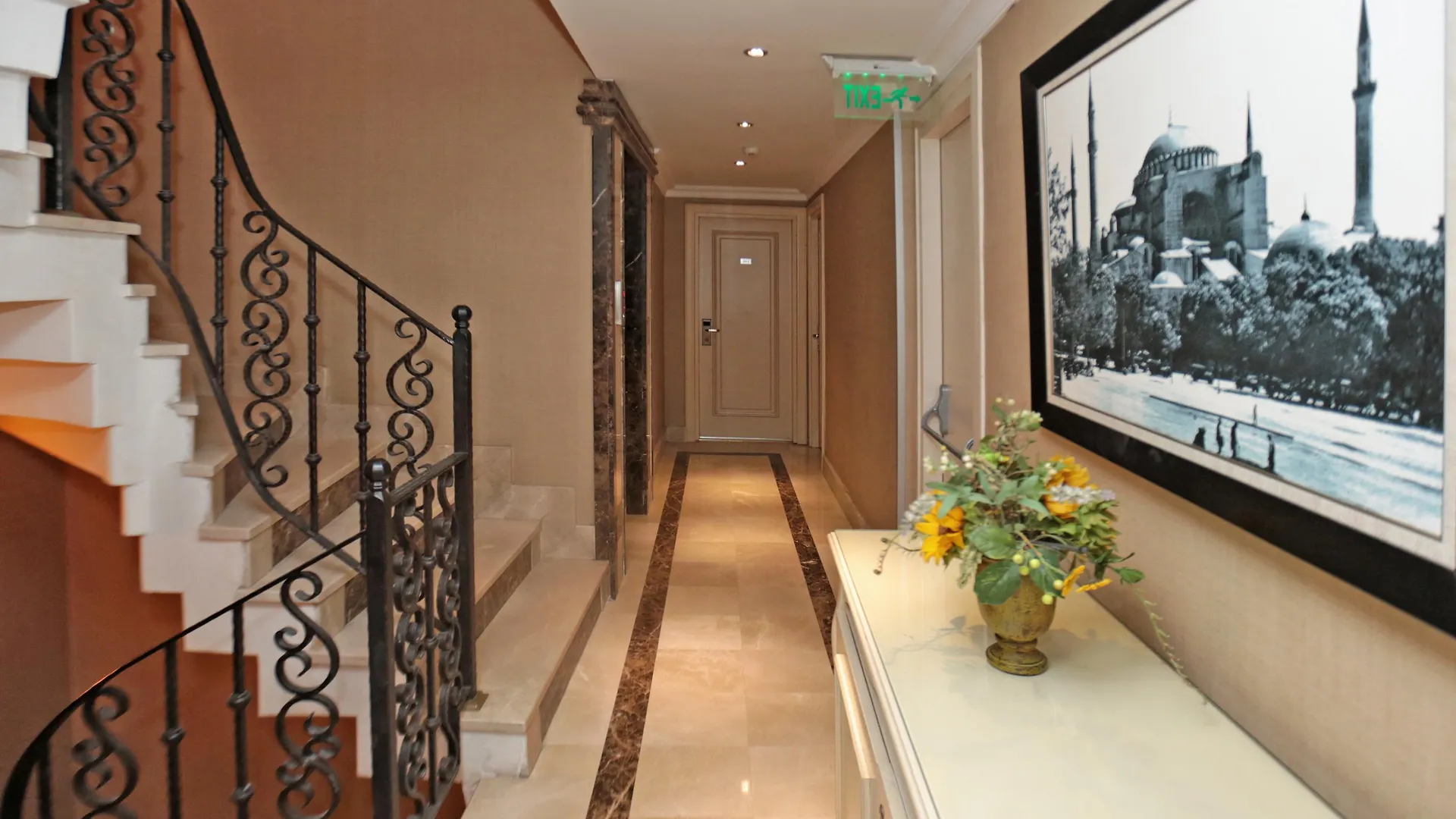 Raymond Hotel Old City Istanbul 4*,