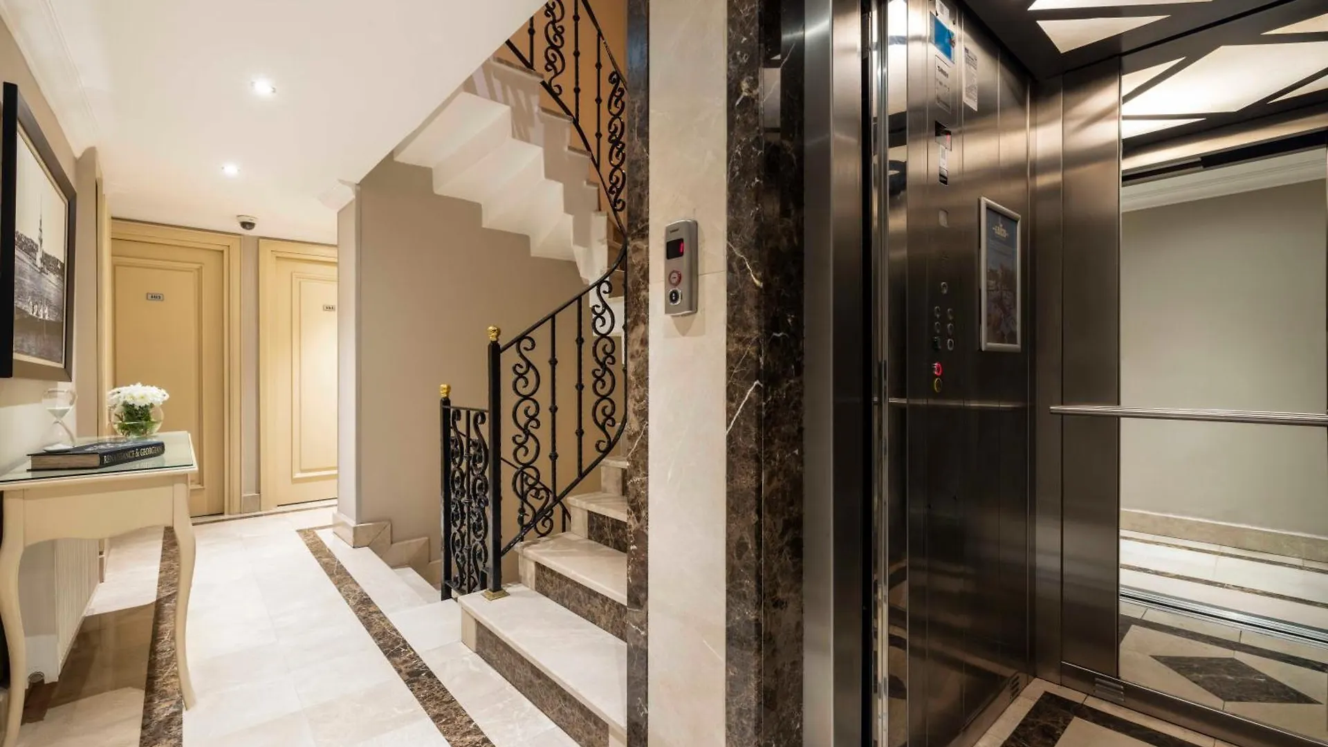 Raymond Hotel Old City İstanbul 4*,